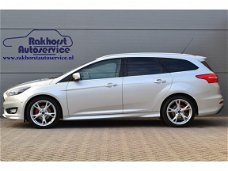 Ford Focus - ST Line