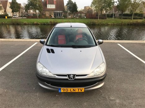 Peugeot 206 - 1.4 X-line AUTOMAAT - 1