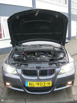 BMW 3-serie - 320si 170PK BOMVOL / TOPSTAAT LEDER/NAVI/XENON ✔️ - 1