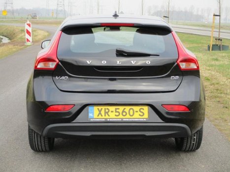 Volvo V40 - 1.6 D2 Momentum Aut Full ECC/NAVIG/PDC/17'Velgen - 1