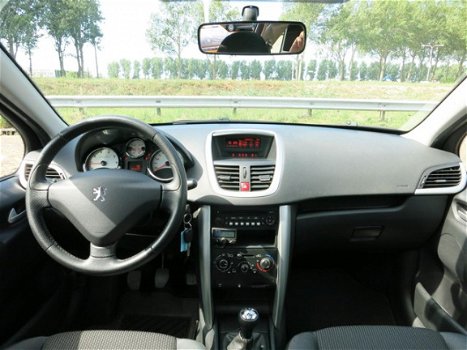 Peugeot 207 - 1.4 VTI Active keurige auto - 1