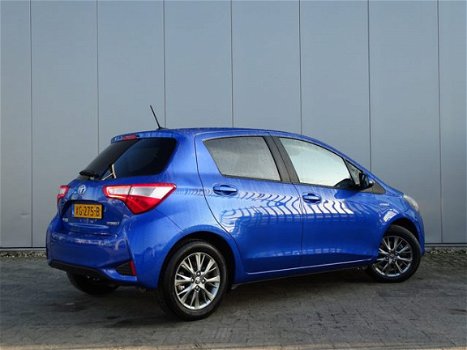 Toyota Yaris - 1.5 Hybrid Dynamic | Climate en Cruise control | Lichtmetalen velgen - 1