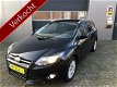 Ford Focus Wagon - 1.6 EcoBoost Lease Titanium Navigtatie/Clima/LM Velgen - 1 - Thumbnail