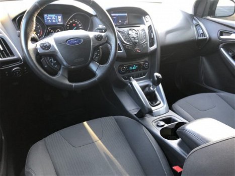 Ford Focus Wagon - 1.6 EcoBoost Lease Titanium Navigtatie/Clima/LM Velgen - 1