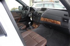 BMW X3 - 2.0i High Executive Navi Pdc Dak Xenon