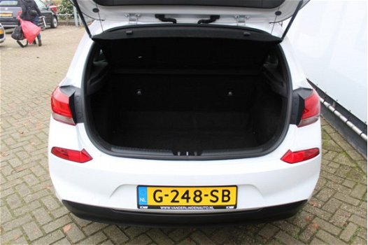 Hyundai i30 - 1.0 T-GDI i-Motion Airco, cruise, vermoeidheidsherkenning, lane assist - 1