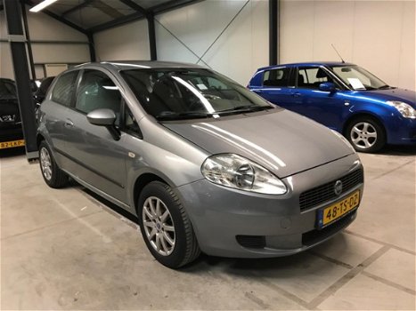 Fiat Grande Punto - 1.4-16V Dynamic AIRCO/NAP/APK - 1