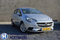 Opel Corsa - 1.4 Color Edition Airco/Cruise control/Bluetooth/Parkeersensoren/Velgen LM 15'' - 1 - Thumbnail