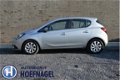 Opel Corsa - 1.4 Color Edition Airco/Cruise control/Bluetooth/Parkeersensoren/Velgen LM 15'' - 1 - Thumbnail