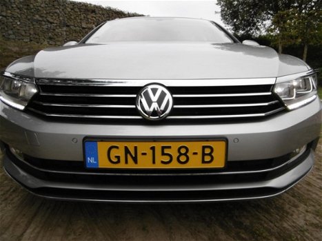 Volkswagen Passat Variant - R-EDITION-TUNGSTEN/ADAPTIVE-CC/LEDERSPORTS/LED/CHROME/INR&GAR.MOGELIJK - 1