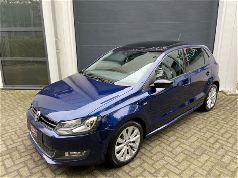 Volkswagen Polo - 1.2 TSI BlueMotion Highline Match Led/Panoramadak/MF Stuur/16 Inch/Nieuwstaat/Apk - 1