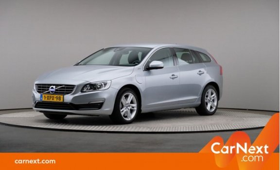 Volvo V60 - D6 AWD Geartr Plug-In Hybrid Momentum, Automaat, Navigatie - 1