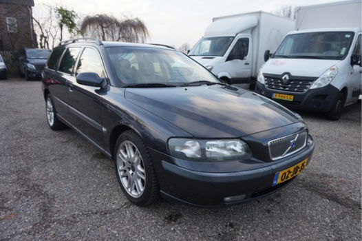 Volvo V70 - 2.4 T Ocean Race , APK 29-03-2020, 200 PK CRUISE, AIRCO, LEDER, YOUNGTIMER, RIJDT PERFEC - 1