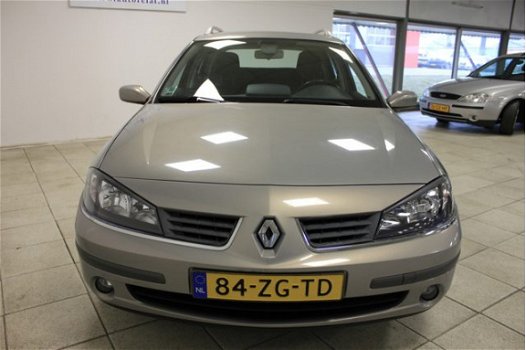 Renault Laguna Grand Tour - 1.9 dCi Business / PANODAK / NAVI / ECC / CRUISE - 1