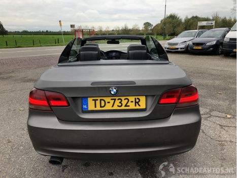 BMW 3-serie Cabrio - 320i 170pk aut. high executive - navi - xenon - leer - 18 inch - mat gedipt - v - 1