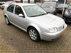 Volkswagen Bora - 1.6-16V Turijn