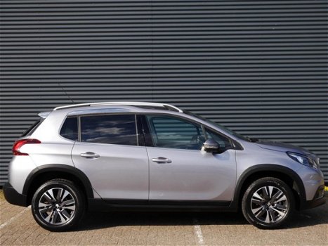 Peugeot 2008 - 1.2 PureTech 110pk Allure | Pano | Clima | NAV | Cruise - 1