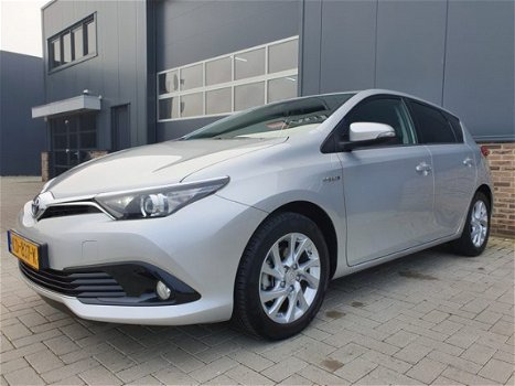 Toyota Auris - 1.8 Hybrid Dynamic - 1