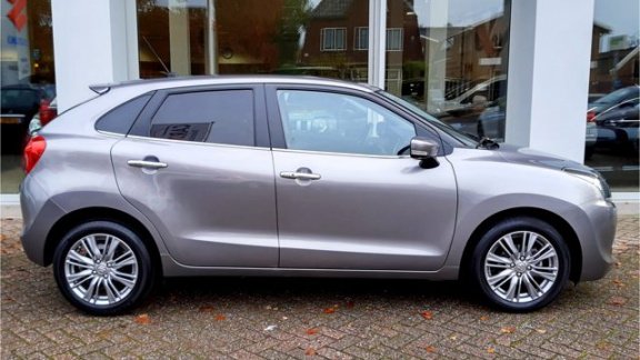 Suzuki Baleno - 1.0 TURBO HIGH EXECUTIVE Navi | Adapt. Cruise | Stoelverwarming - 1