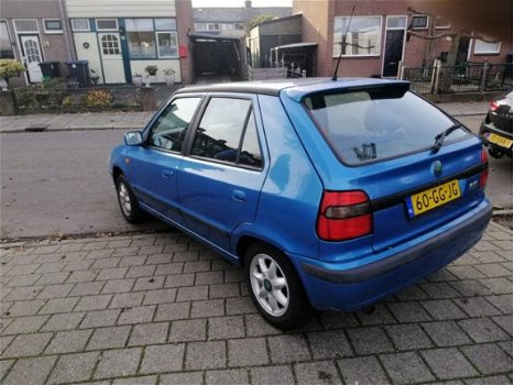 Skoda Felicia - 1.6 Funline AIRCO -NIEUWE APK - WEINIG KM - 1