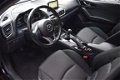 Mazda 3 - 3 2.0 Skylease 120PK 5drs 1e eig met navi, xenon, bt telefoon, ecc etc dealer onderhouden - 1 - Thumbnail