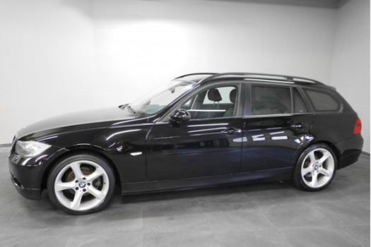 BMW 3-serie Touring - 318i Business Line - 1