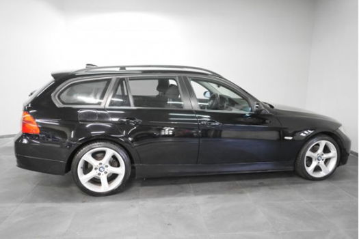 BMW 3-serie Touring - 318i Business Line - 1