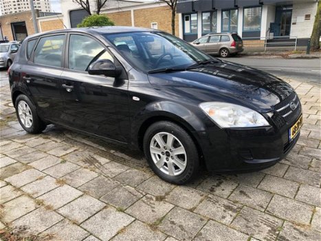 Kia Cee'd - 1.6 X-tra - 1