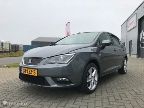 Seat Ibiza - 1.2 TDI Style Xenon+led/navi/cruise//bomvolNAP - 1