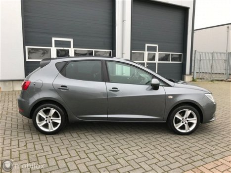 Seat Ibiza - 1.2 TDI Style Xenon+led/navi/cruise//bomvolNAP - 1