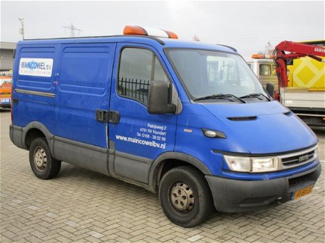 Iveco Daily - 35 S 17V 300 H1 - 1