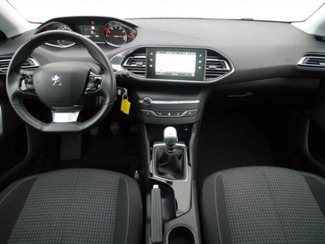 Peugeot 308 - Executive 1.2 110PK | NAVI | CLIMATE | PANORAMA - 1