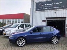 Seat Leon - 1.8-20V Signo sportieve leon N.A.P nieuwe apk trekhaak leer 18"