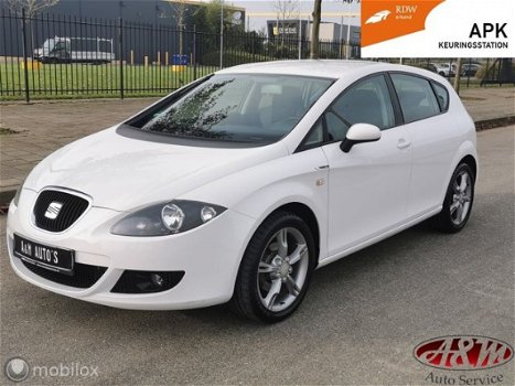 Seat Leon - 1.6 Sportstyle, Parkeer sensoren, AUX - 1