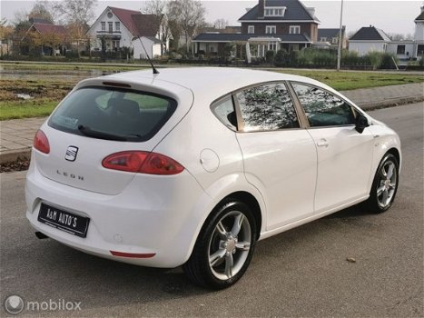 Seat Leon - 1.6 Sportstyle, Parkeer sensoren, AUX - 1