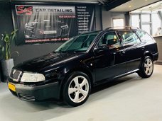 Skoda Octavia Combi - 1.6 Comfort