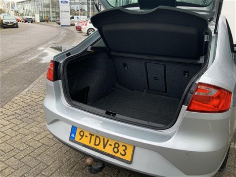 Seat Toledo - 1.2 TSI 105pk Businessline High | Navigatie| Airco| Trekhaak| - 1