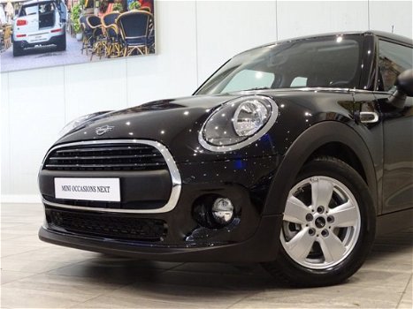 Mini Mini One - Hatchback Business 5 deurs / Navigatie / Airconditioning / Bluetooth / USB / Apple C - 1