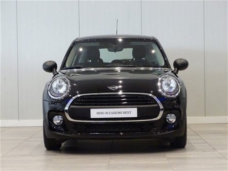 Mini Mini One - Hatchback Business 5 deurs / Navigatie / Airconditioning / Bluetooth / USB / Apple C - 1