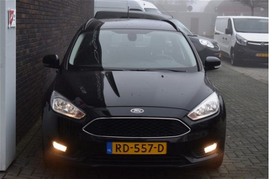 Ford Focus Wagon - 1.5 TDCI 120PK ECC LM VELGEN NAVIGATIE CRUISE CD CV+AB - 1