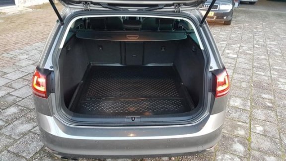 Volkswagen Golf Variant - 1.4 TSI Connected Series PDC, NAVIGATIE, ERGO STOELEN, LEER, XENON LUXE - 1