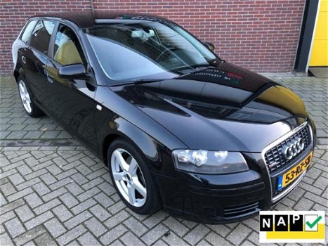 Audi A3 Sportback - 2.0 TDI Aut Ambiente ECC 2005 - 1