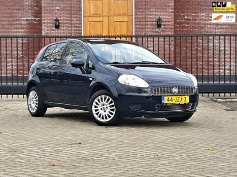 Fiat Punto Evo - 1.2 Active / 5 Drs. / Airco / NAP / Nieuwe Apk - 1