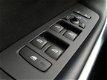 Volvo V40 - 1.6 T3 R-Design 1e eigenaar keyless-go - 1 - Thumbnail