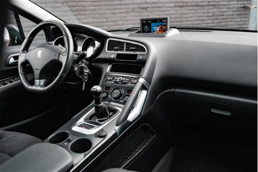 Peugeot 3008 - 1.6 VTi Style | Navigatie | Panoramadak | Klimaat + Cruise control | Parkeersensoren - 1