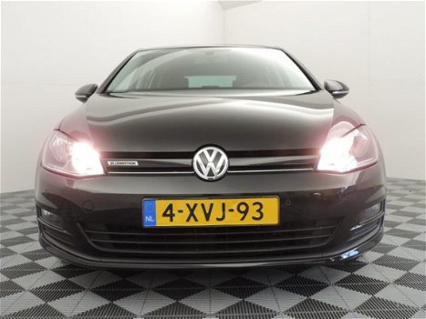 Volkswagen Golf - 1.6 TDI BlueMotion Highline (pdc, LED, navi) - 1