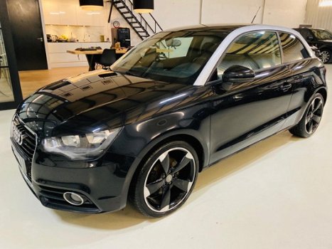 Audi A1 - 1.4 TFSI Ambition 122 PK, S-line, Rotorvelgen origineel, VOL, Half lederen bekleding - 1