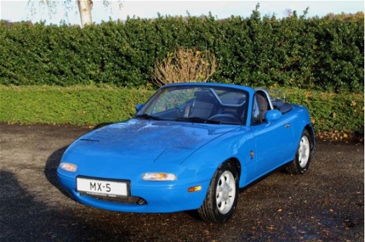 Mazda MX-5 - NA 1.6l Mariner Blue - 1