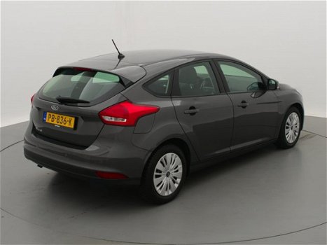 Ford Focus - 1.5 TDCi 120pk 5-deurs Titanium Edition - 1