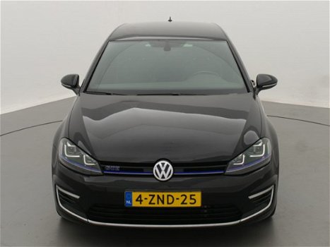 Volkswagen Golf - 1.4 TSI 204pk 5D DSG GTE | EX BTW. | FULL LED | NAVI | BLUETOOTH | SPORTSTOELEN - 1